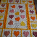 Napfényes szívek - kistakaró, Dekoráció, Otthon, lakberendezés, Baba-mama-gyerek, Lakástextil, Patchwork, foltvarrás, Varrás, Halványsárga alapra applikált mediterrán színű szívek, napfényes, ragyogó színhatás.
Gyermektakaróké..., Meska