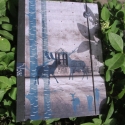 Napló - Itt várlak, Képeslap, album, füzet, Képzőművészet , Jegyzetfüzet, napló, naptár, Illusztráció, Könyvkötés, Papírművészet, Saját tervezésű, keményfedeles napló, füzet.
- borító: fotópapírra nyomtatva
- 14,3 X 20 cm-es
- 70 ..., Meska
