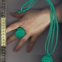 Smaragdzöld csavart textil szett, Ékszer, óra, Ékszerszett, Gyűrű, Nyaklánc, Ékszerkészítés, Újrahasznosított alapanyagból készült termékek, Rugalmas textilből fonással készítettem a szettet. Nyaklánc,fülbevaló, gyűrű csavart(fontam és felcs..., Meska