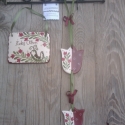 Tavaszt hozó bordó kerámia tulipánjaim, Otthon, lakberendezés, Magyar motívumokkal, Dekoráció, Utcatábla, névtábla, Kerámia, Festett tárgyak, Jöjj,tavasz,jöjj!

A tavasz hívogatására készítettem ezt a kerámia  Édes Otthon táblát és függőt.
A ..., Meska