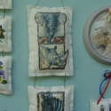 Dekupázs falikép - Szavanna, Dekoráció, Állatfelszerelések, Kép, Dísz, Decoupage, szalvétatechnika, Varrás, Kb. 50 cm hosszú, szalvétatechnikával nyers vászonra dekupázsolt faliképecske. 
A kicsit tömött párn..., Meska