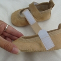 Puhatalpú bőrcipi, rendelhető 9-15 cm-ig, Ruha, divat, cipő, Baba-mama-gyerek, Cipő, papucs, Baba-mama kellék, Varrás, Valódi bőrből, ami nagyon finom puha, vékony, és nagyon könnyű. 
Bélése vékony, pamuttal bevont sziv..., Meska