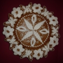 Mandala-Pillangós, Dekoráció, Esküvő, Ünnepi dekoráció, Mézeskalácsból készült mandala, tulipánokkal körülrakva. Különleges ajándék névnapra, születés napra..., Meska