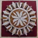 Mandala-Tulipántos, Dekoráció, Esküvő, Ünnepi dekoráció, Mézeskalácssütés, Mézeskalácsból készült mandala, tulipánokkal körülrakva. Különleges ajándék névnapra, születés napra..., Meska