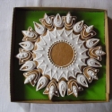 Mandala-Tulipántos-cseppes, Dekoráció, Esküvő, Ünnepi dekoráció, Mézeskalácssütés, Mézeskalácsból készült mandala, tulipánokkal körülrakva. Különleges ajándék névnapra, születés napra..., Meska