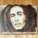 Bob Marley -Kézzel égetett portré,falikép saját fénykép alapján , Dekoráció, Képzőművészet , Otthon, lakberendezés, Famegmunkálás, Fotó, grafika, rajz, illusztráció, Fára égetett(pirografika)portré,saját fénykép alapján.
 Méretet:38cmX29cm.
 Egy darab nagy felbontás..., Meska