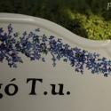 Házszám/utcatábla/névtábla levendulával, Otthon, lakberendezés, Utcatábla, névtábla, Fémmegmunkálás, Festett tárgyak, Préselt alumínium lemezből készült utca/házszám tábla. Több rétegű akril festés után szintén akrilla..., Meska
