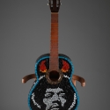 REKREDENC - Mozaikkal díszített gitár , Dekoráció, Otthon, lakberendezés, Falikép, Dísz, Mozaikkal díszített gitár, a minta Jimi Hedrixet ábrázolja. 

A gitárt dekorációnak ajánljuk...., Meska