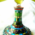 REKREDENC - Dekantáló karaf, dekanter, borszellőztető, Otthon, lakberendezés, Konyhafelszerelés, Kaspó, virágtartó, váza, korsó, cserép, Kancsó , Üvegművészet, Mindenmás, Gyönyörű szivárványos mozaikkal díszített dekantáló karaf, dekanter.
Vázaként is dekoratív dísze leh..., Meska