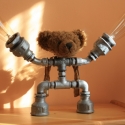 Borg Bear - Borg maci, Otthon, lakberendezés, Lámpa, Hangulatlámpa, Mindenmás, Fémmegmunkálás, 10 éves barna medve új horganyzott testtel. 

Mind két kezében E27-es foglalatot tart, stílusos 40 w..., Meska