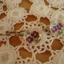 Lila virágos hullámcsat, Ruha, divat, cipő, Hajbavaló, Hajcsat, Ékszerkészítés, Hímzés, Nem csak kislányoknak!

Keresztszemes öltésekkel készített lila virágos hullámcsat. 

Anyaga: Ezüstö..., Meska