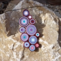 Quilling Ékszer-medál rendelésre, Ékszer, óra, Ékszerszett, Medál, Fülbevaló, Ékszerkészítés, Papírművészet, Nagyon mutatós, egyedi, Quilling technikával készült ékszer.mérsékelten bírja a vizet. 
Lánc is kérh..., Meska