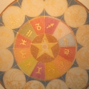 Csillagjegyes selyem mandala, Mindenmás, Otthon, lakberendezés, Képzőművészet , Dekoráció, Selyemfestés, Festészet, Ez a selyem mandala az állatövi jegyeket ábrázolja.

Középen az ember, mint egység, mint mikrokozmos..., Meska