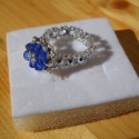 Sapphire virágy - swarovski gyűrű, Ékszer, óra, Gyűrű, Gyöngyfűzés, Ajándékba készítettem ezt a csillogó gyűrűt egy kedves ismerősömnek.

Nekem annyira tetszett mikor e..., Meska