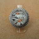 Vintage Flower virágos állítható gyűrű GY069, Ékszer, óra, Gyűrű, Ékszerkészítés, Állítható méretű gyűrű vintage stílusú virág képével. A hozzá illő nyaklánc és karkötő külön kapható..., Meska