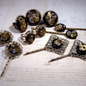 Miss Dorothea Wylden - Steampunk hajcsat, Ruha, divat, cipő, Hajbavaló, Hajcsat, Ékszerkészítés, A kollekció minden darabja a steampunk és a neoviktoriánus stílusjegyeket viselve idézik meg a korsz..., Meska