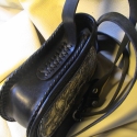Veretes,marhabőr női táska - Steixner, Táska, Válltáska, oldaltáska, 
VERETES- Női Válltáska

Egy rekeszes, marhabőr válltáska,melyen ezüstözött veretek vannak.
állí..., Meska