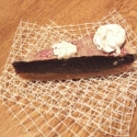 Fahéjas-csokis mini torta , Szépségápolás, Szappan, tisztálkodószer, Növényi alapanyagú szappan, Szappankészítés, Így néz ki egy tisztán természetes alapanyagokból készített szappantorta.

Az alapanyag kókuszvaj, o..., Meska
