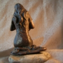 Anya gyermekkel, Baba-mama-gyerek, Dekoráció, Képzőművészet , Szobor, Fémmegmunkálás, Kőfaragás, Gyermekét meghitten ölelő anya szobor. 
Kedves ajándék gyermek születésekor az édesanya számára, és ..., Meska