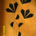 Csodálatos bronz / rézvörös színű bársonyos kord női táska, virágmotívummal díszítve, Táska, Válltáska, oldaltáska, Patchwork, foltvarrás, Varrás, A táskát saját szabásminta alapján készítettem, saját fantázia által díszítettem, egy csodálatos szí..., Meska