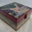 Rusztikus levendulás doboz (teafiltertartó, teás doboz, ékszertartó), Otthon, lakberendezés, Konyhafelszerelés, Tárolóeszköz, Doboz, Festett tárgyak, Decoupage, szalvétatechnika, A 4 rekeszes fadobozt akrilfestékekkel, lazúrfestékkel, szalvétával és más egyéb eszközökkel tettem ..., Meska