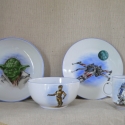 Csillagok háborúja szett, Baba-mama-gyerek, Konyhafelszerelés, Bögre, csésze, Kerámia, 4 darabból álló kész porcelán alapra,saját kézzel festett gyermek étkészlet.Porcelán festékkel tette..., Meska