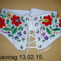 Fehér füzös  nöi öv,kézzel festett matyo motivummal, Képzőművészet , Magyar motívumokkal, Ruha, divat, cipő, Öv, Festett tárgyak, Varrás, Ezt a nöi övet fehér vászonbol készitettem ,vetexxel alábéleltem.Az elején láthato magam által terve..., Meska
