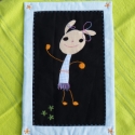 Szoknyás nyuszi, Baba-mama-gyerek, Dekoráció, Patchwork, foltvarrás, 24.5 cm x 37 cm

Lányom rajza alapján. Ő ugyan egérnek titulálta, de a fülei alapján egyértelműen ny..., Meska