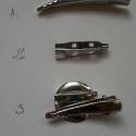 Piros-fehér kitűző, Ékszer, óra, Ruha, divat, cipő, Bross, kitűző, Hajbavaló, Hímzés, Varrás, Irrizáló piros gyöngyökből hímzett kitűző vagy hajcsat fehér selyemmel.

Átmérője: 5cm

A vásárló dö..., Meska