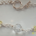 Swarovski pillangós kari, Ékszer, óra, Karkötő, Ékszerkészítés, Szövés, Középen 1cm átmérőjű Swarovski gömböcske ékeskedik,mellette mindkét oldalon pici sárga szintén Swaro..., Meska