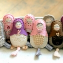 Bábuska - görögdinnyés pólós, Otthon, lakberendezés, Baba-mama-gyerek, Dekoráció, Baba-és bábkészítés, Hímzés, Bútor fogantyújára, ajtódísznek, ablakba... a szoba bármely pontjára fellógatva ajánlom bábuskámat. ..., Meska