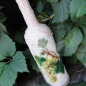 Borosüveg, Dekoráció, Férfiaknak, Konyhafelszerelés, Otthon, lakberendezés, Decoupage, szalvétatechnika, Repesztett technikával készített borosüveg, pecsétes dugóval, igényeseknek.

Mérete: 0,75 l-s.

..., Meska