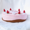 Epres- csokis születésnapi torta, filc süti, Játék, Dekoráció, Férfiaknak, Baba, babaház, Hímzés, Varrás, Mert nem csak a 20 éveseké a világ...
Kedves ismerősöm számára készült el a névre szóló epres-csokis..., Meska