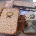 Fa tolltartó és napló szettben, Férfiaknak, Otthon, lakberendezés, Képeslap, album, füzet, Jegyzetfüzet, napló, naptár, Papírművészet, Fából készült tolltartó melyet festettem, pácoltam szépséges rózsákkal borítottam, a széleket kiemel..., Meska