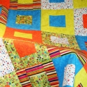 Ablakmintás  vékony patchwork takaró, Otthon, lakberendezés, Lakástextil, Patchwork, foltvarrás, Termék mérete: 165cmx140cm
Anyaga 100% pamut (beavatott patchwork anyagok), közbélés vékony vlies.
F..., Meska