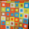 Ablakmintás  vékony patchwork takaró, Otthon, lakberendezés, Lakástextil, Patchwork, foltvarrás, Termék mérete: 165cmx140cm
Anyaga 100% pamut (beavatott patchwork anyagok), közbélés vékony vlies.
F..., Meska