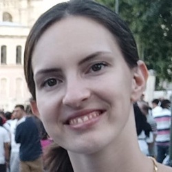 EsztiFabricates