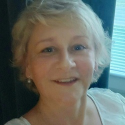 KatiNefelejcs