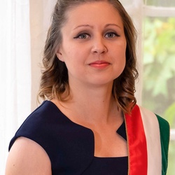 lili28 lili28