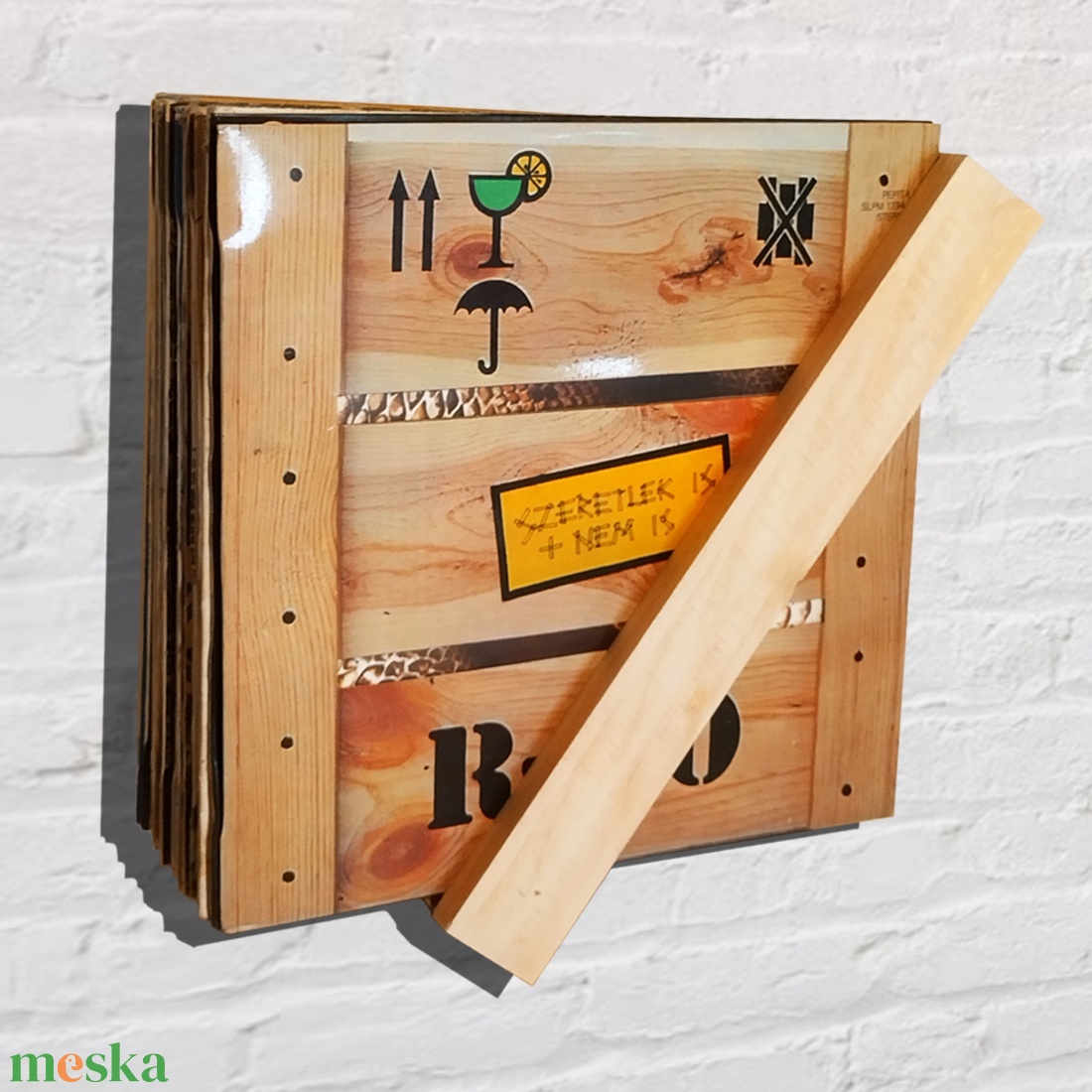 Bakelit lemeztartó polc - művészet - bakelit lemezek & kazetták - Meska.hu