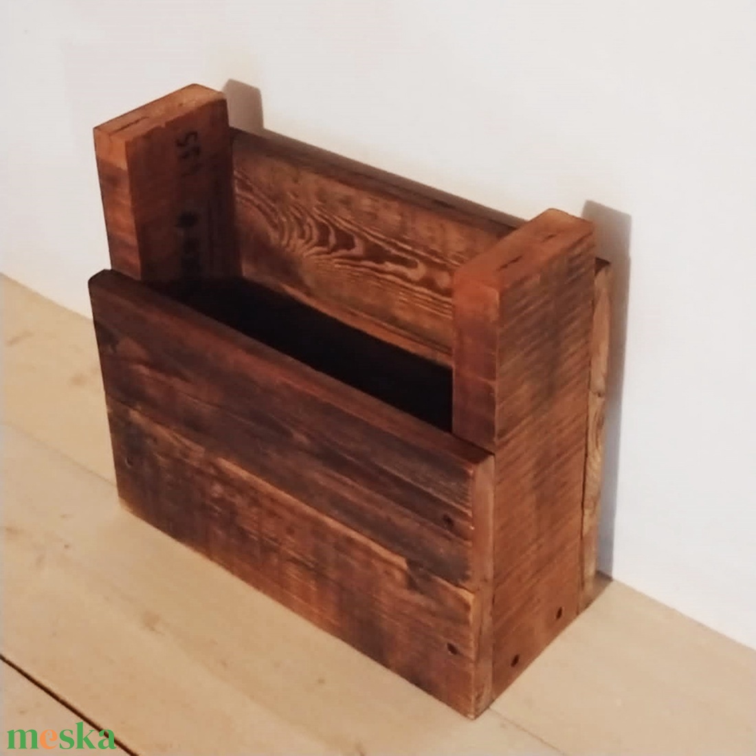 Rusztikus újságtartó - otthon & életmód - tárolás & rendszerezés - újságtartó - Meska.hu