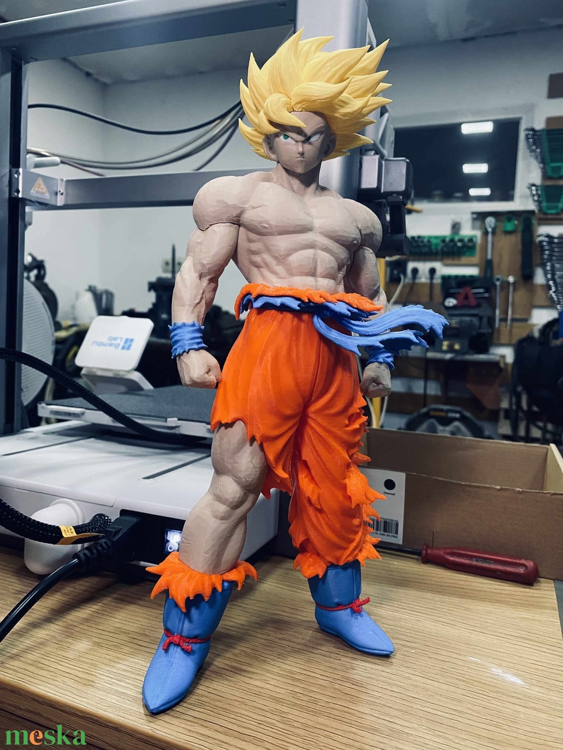 Goku SSJ1 - otthon & életmód - dekoráció - asztal és polc dekoráció - könyvszobor - Meska.hu