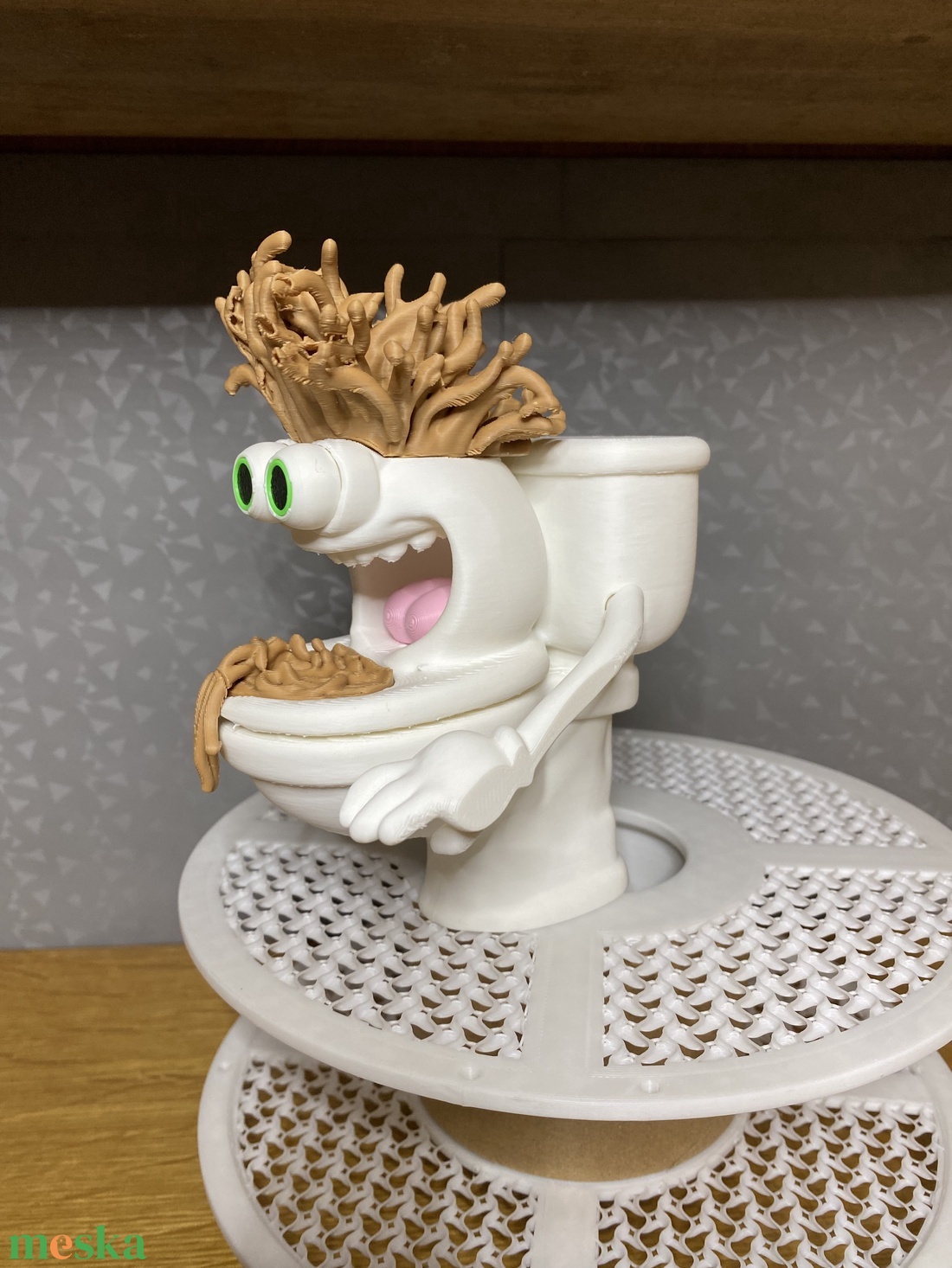 Spaghetti Tualetti - játék & sport - plüssállat & játékfigura - más figura - Meska.hu