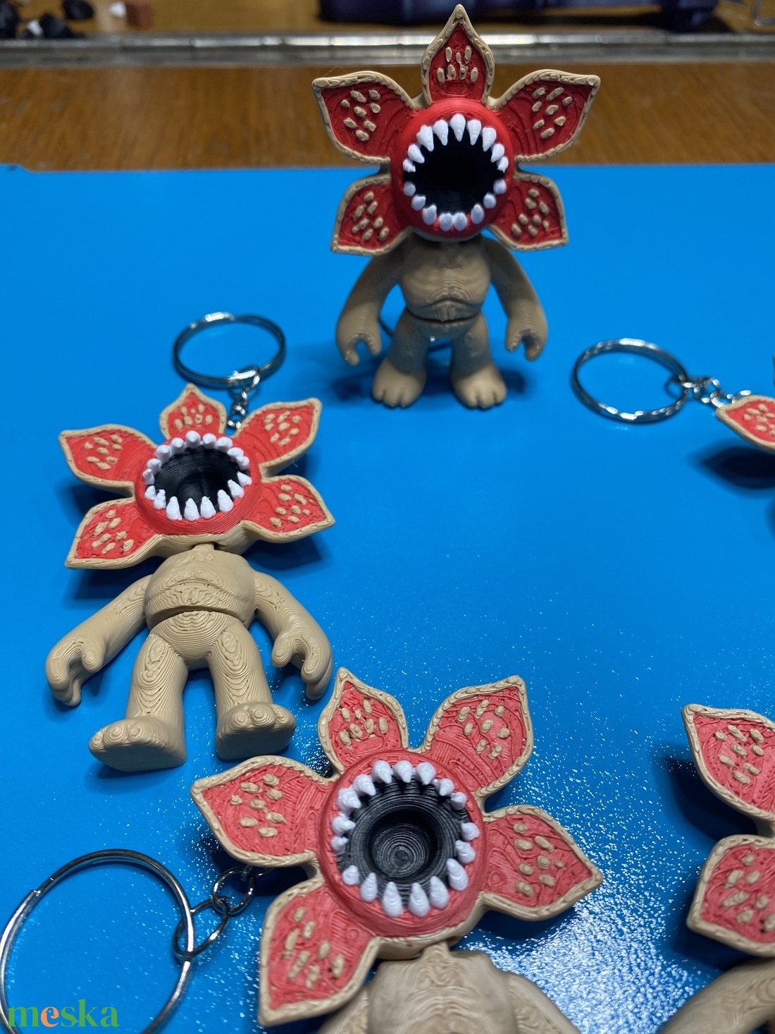 Stranger Things Demogorgon kulcstartó - táska & tok - kulcstartó & táskadísz - kulcstartó - Meska.hu