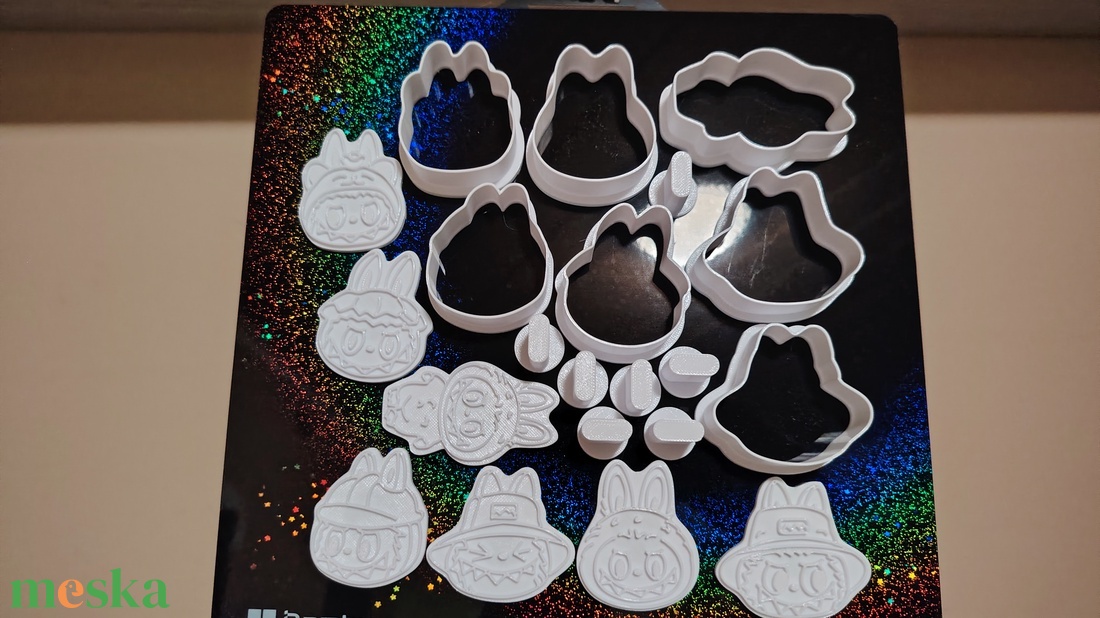 Labubus sütikiszúró - otthon & életmód - konyhafelszerelés, tálalás - sütés, főzés - sütikiszúró - Meska.hu