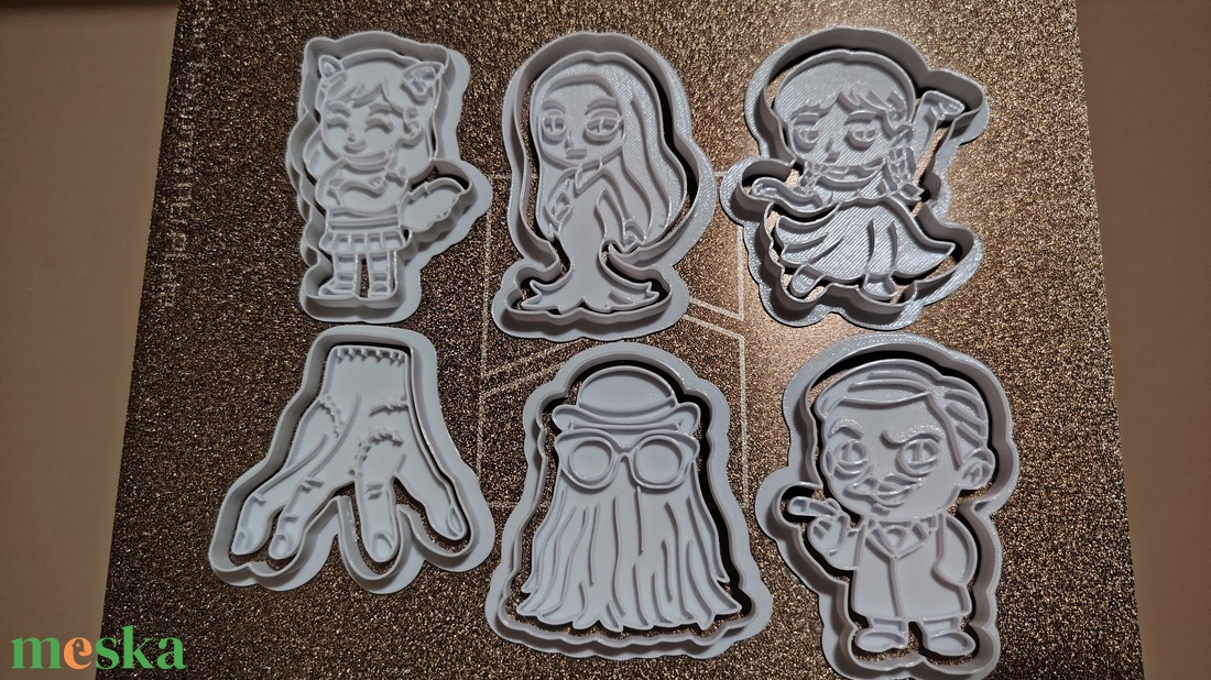 Wednesday sütikiszúró - otthon & életmód - konyhafelszerelés, tálalás - sütés, főzés - sütikiszúró - Meska.hu