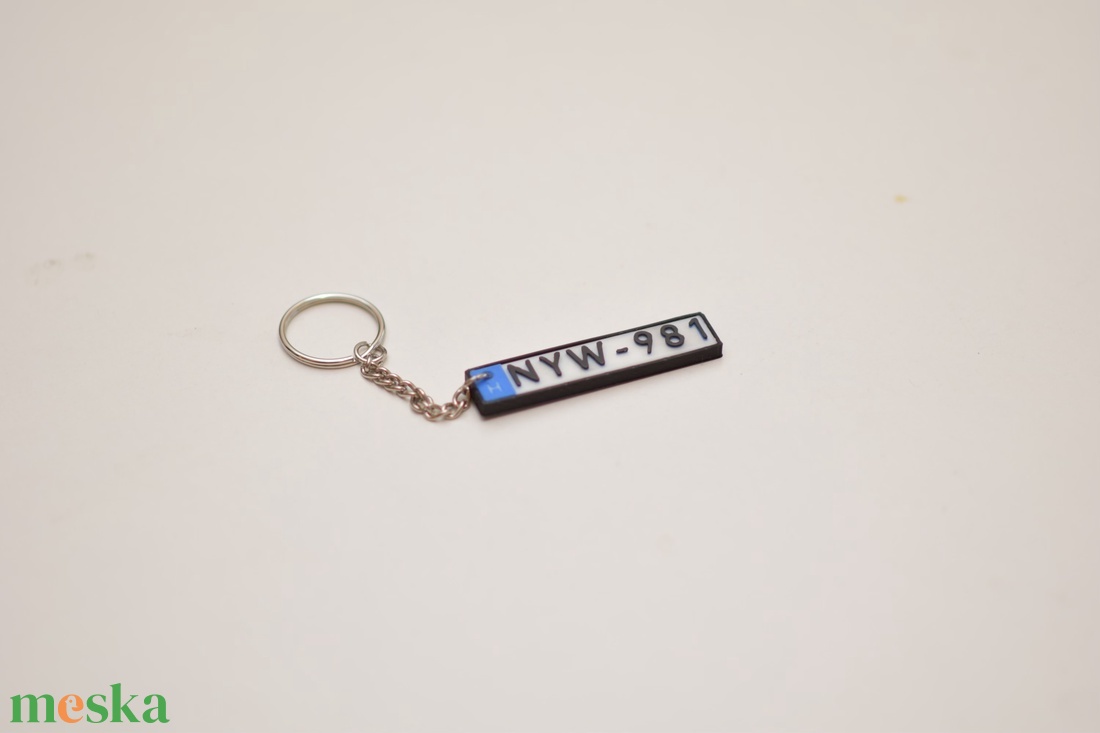 Rendszámos kulcstartó - táska & tok - kulcstartó & táskadísz - kulcstartó - Meska.hu