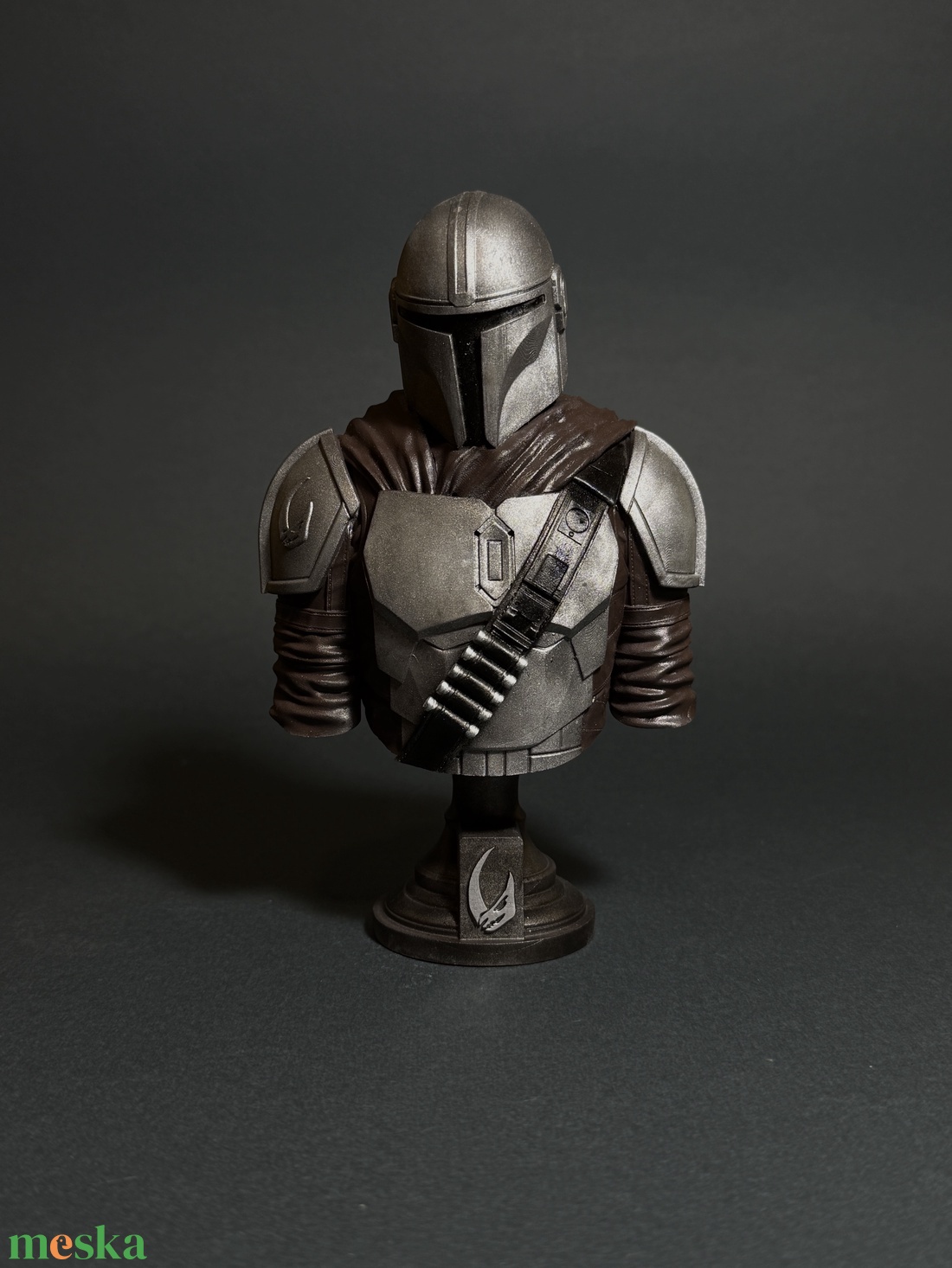 Star Wars Mandalorian szobor - kellékek & szerszámok - dekorációs kellékek - figurák - Meska.hu