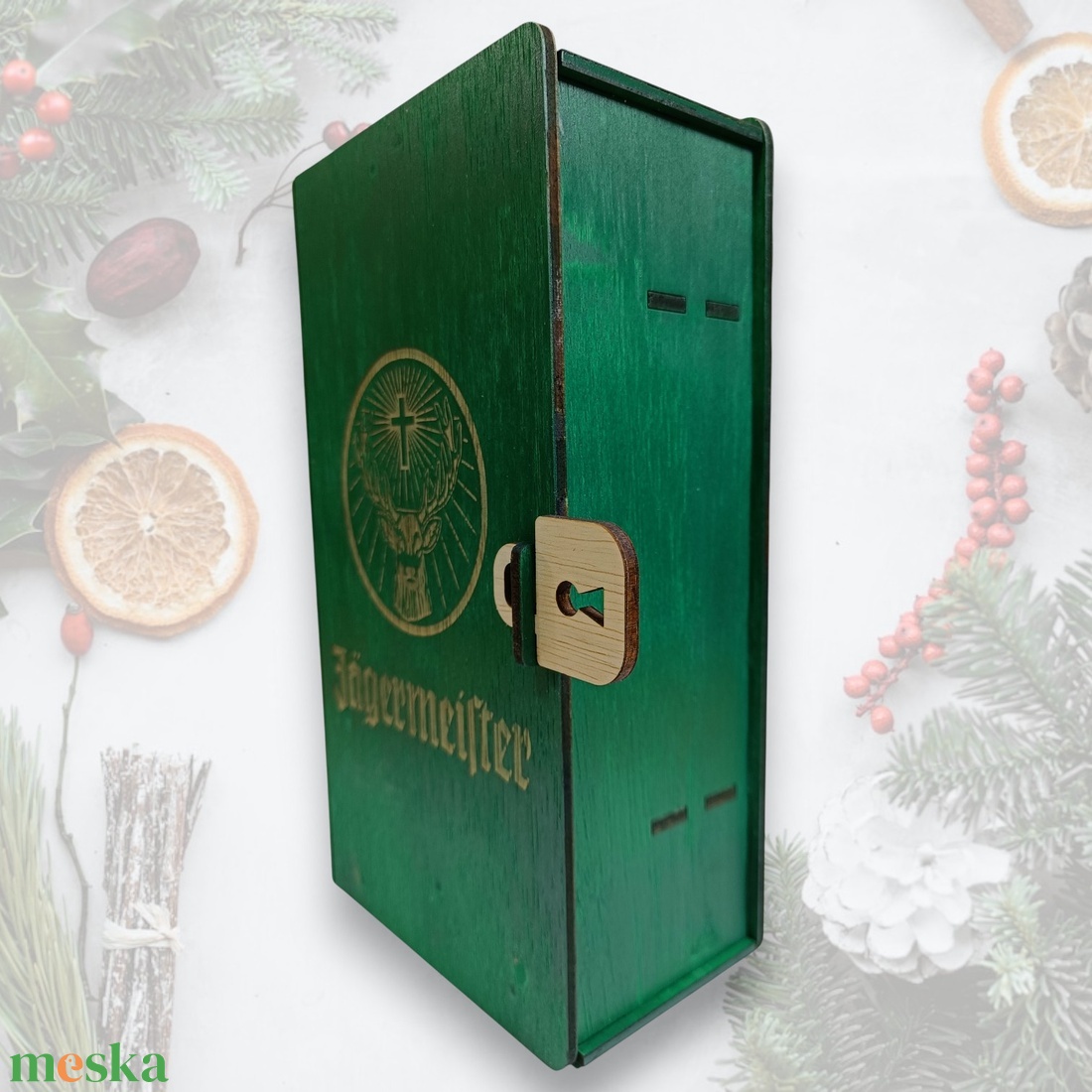 Lézervágott Jgermeister Tartó Ajándékdoboz, Könyv Formában (16x8x26 cm) - otthon & életmód - konyhafelszerelés, tálalás - italos kellékek - italtartó - Meska.hu