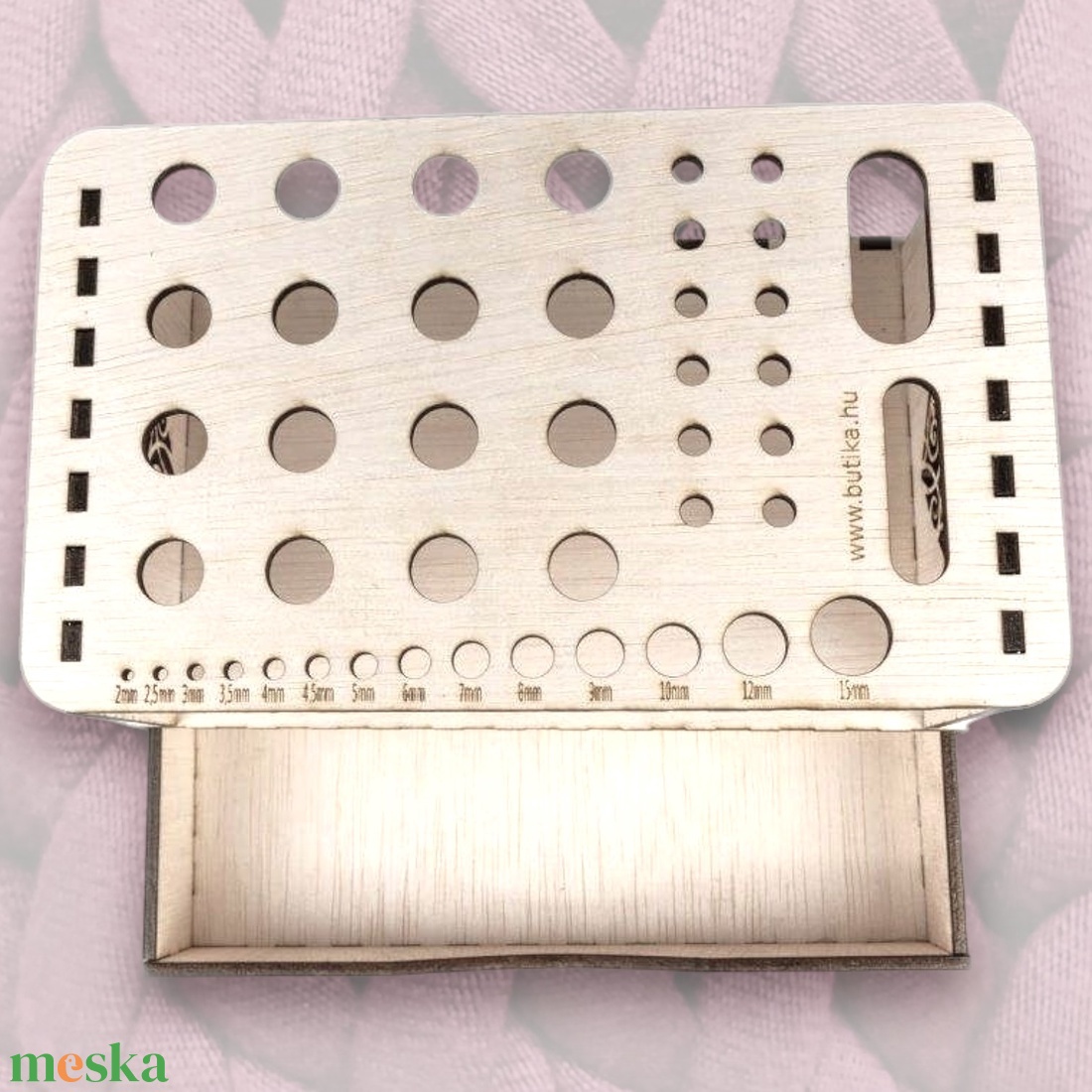 Univerzális horgolótű és eszköz tároló és mérce, 20x12x11cm - kellékek & szerszámok - szerszámok, eszközök - eszköz kötéshez, horgoláshoz - Meska.hu